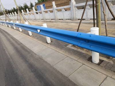 道路護欄公路護欄村鎮(zhèn)波形護欄高速波形護欄鄉(xiāng)村護欄板